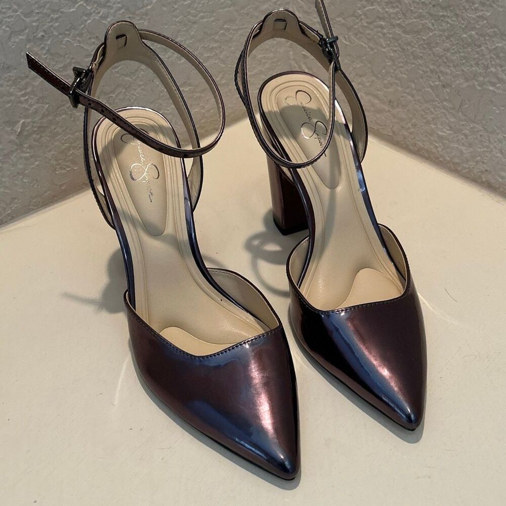 Jessica Simpson 7 Pointed Toe Ankle Strap Pump Heels Pewter Metallic Futuristic